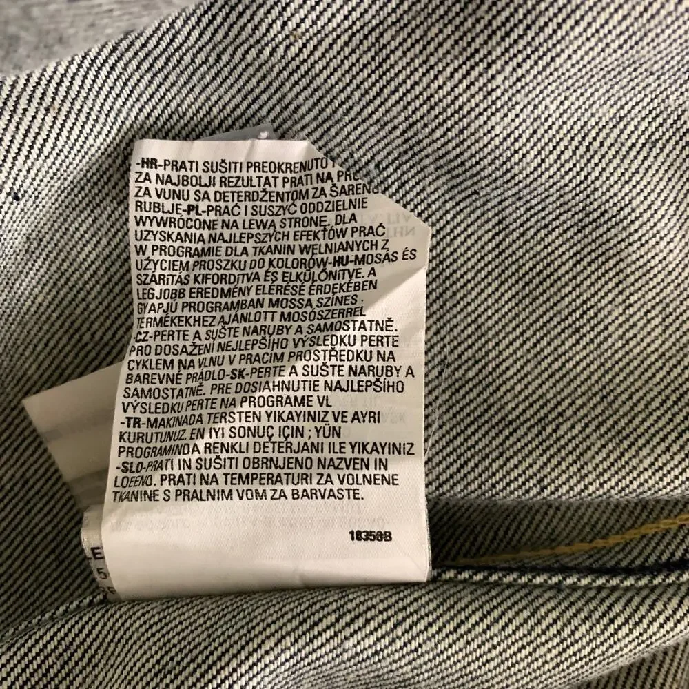 Levis levi 2000s